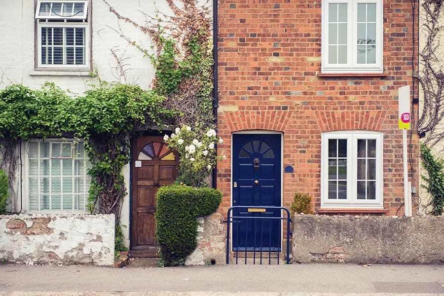 Serving Notice Under the Party Wall Act Newbury